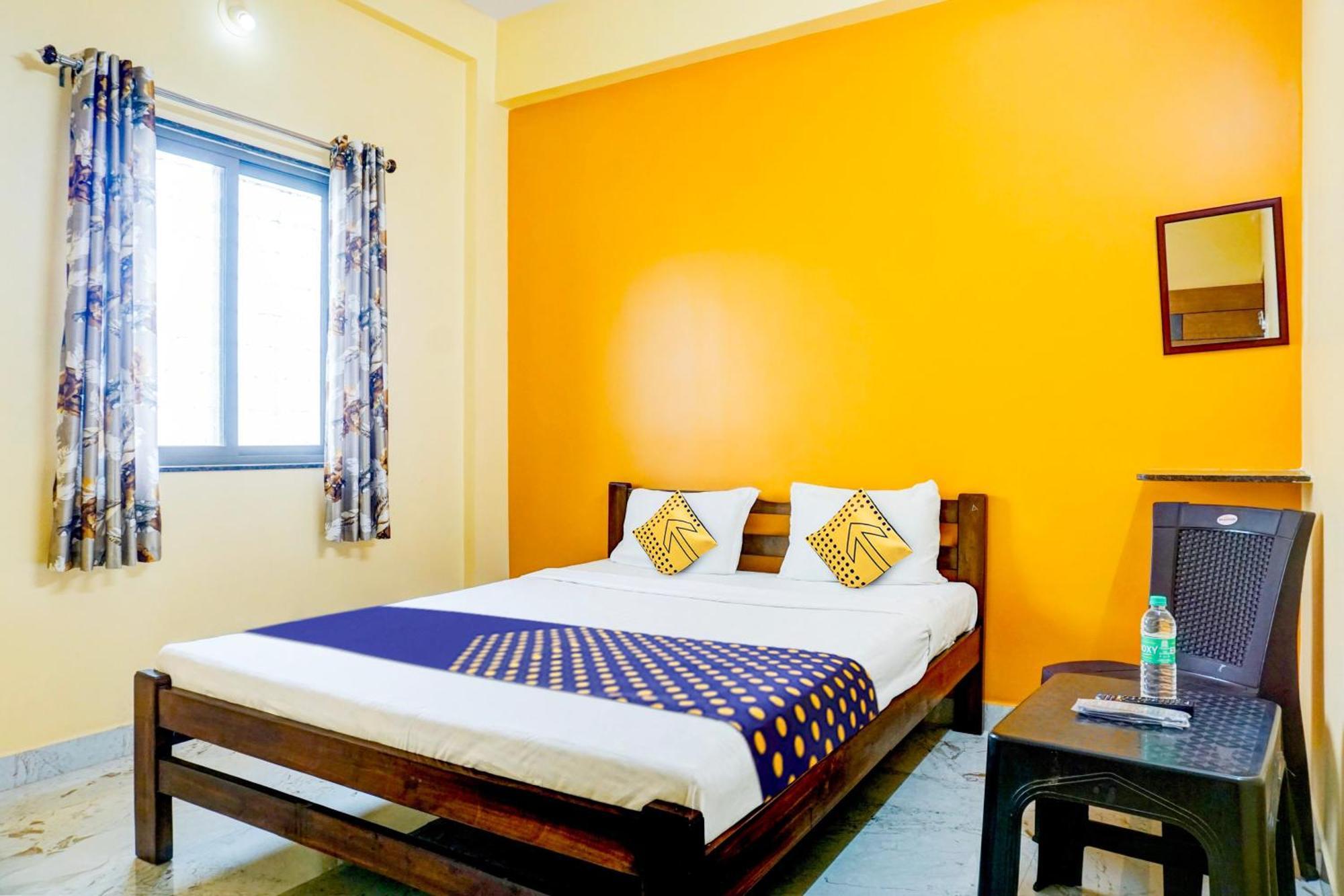 Spot On Hotel Shree Samarth Lodging Kolhapur Buitenkant foto