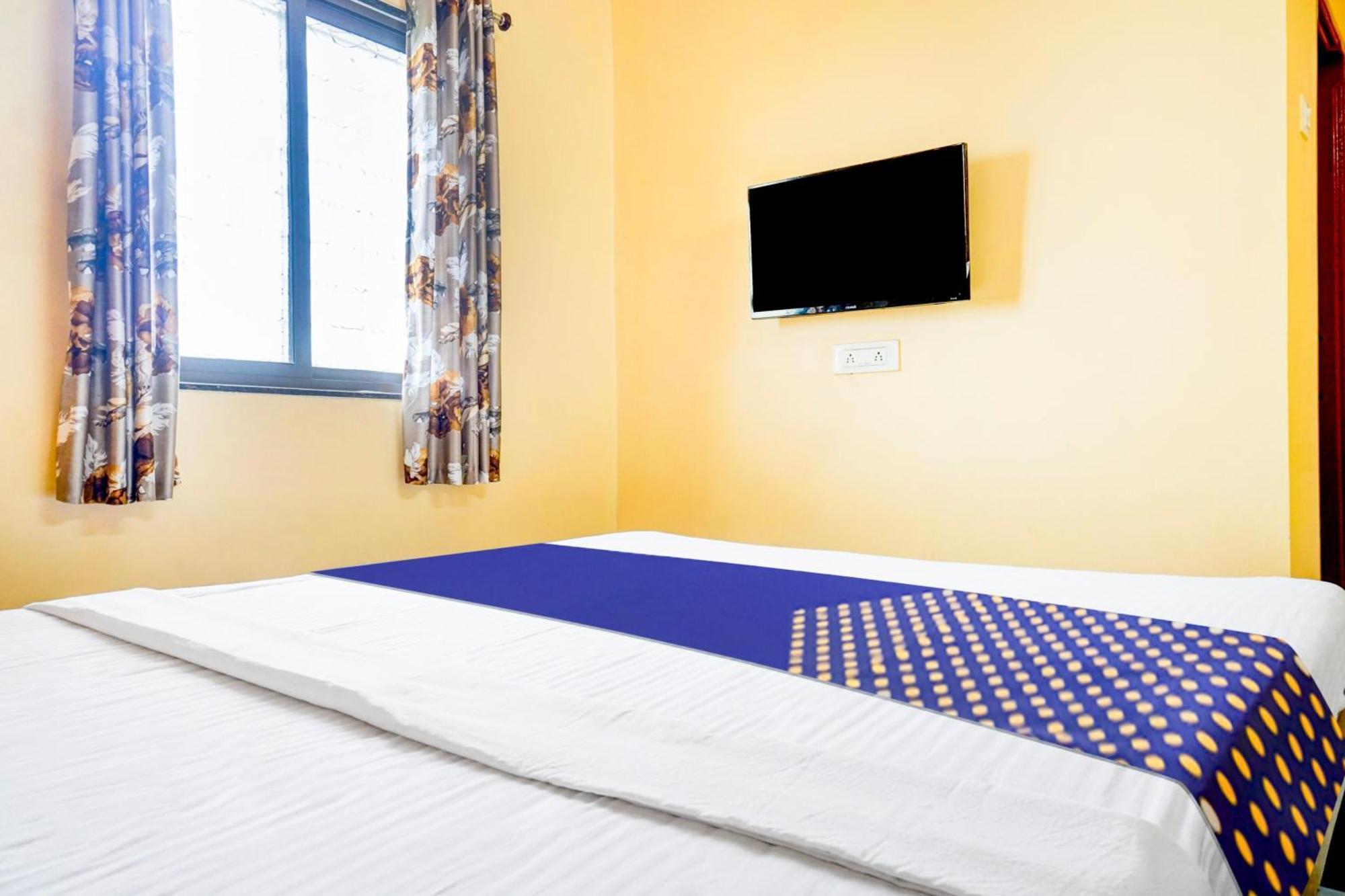 Spot On Hotel Shree Samarth Lodging Kolhapur Buitenkant foto