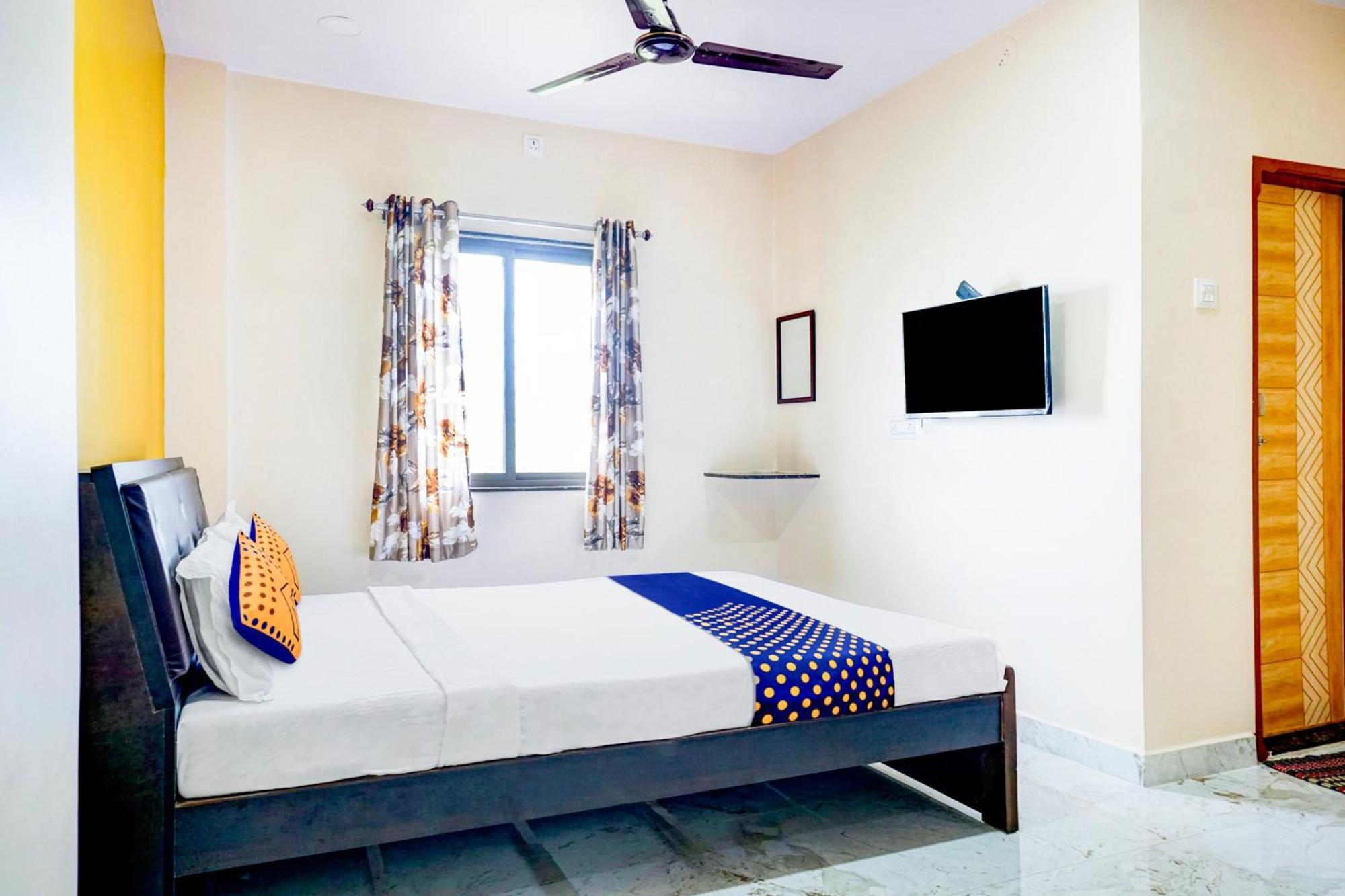 Spot On Hotel Shree Samarth Lodging Kolhapur Buitenkant foto