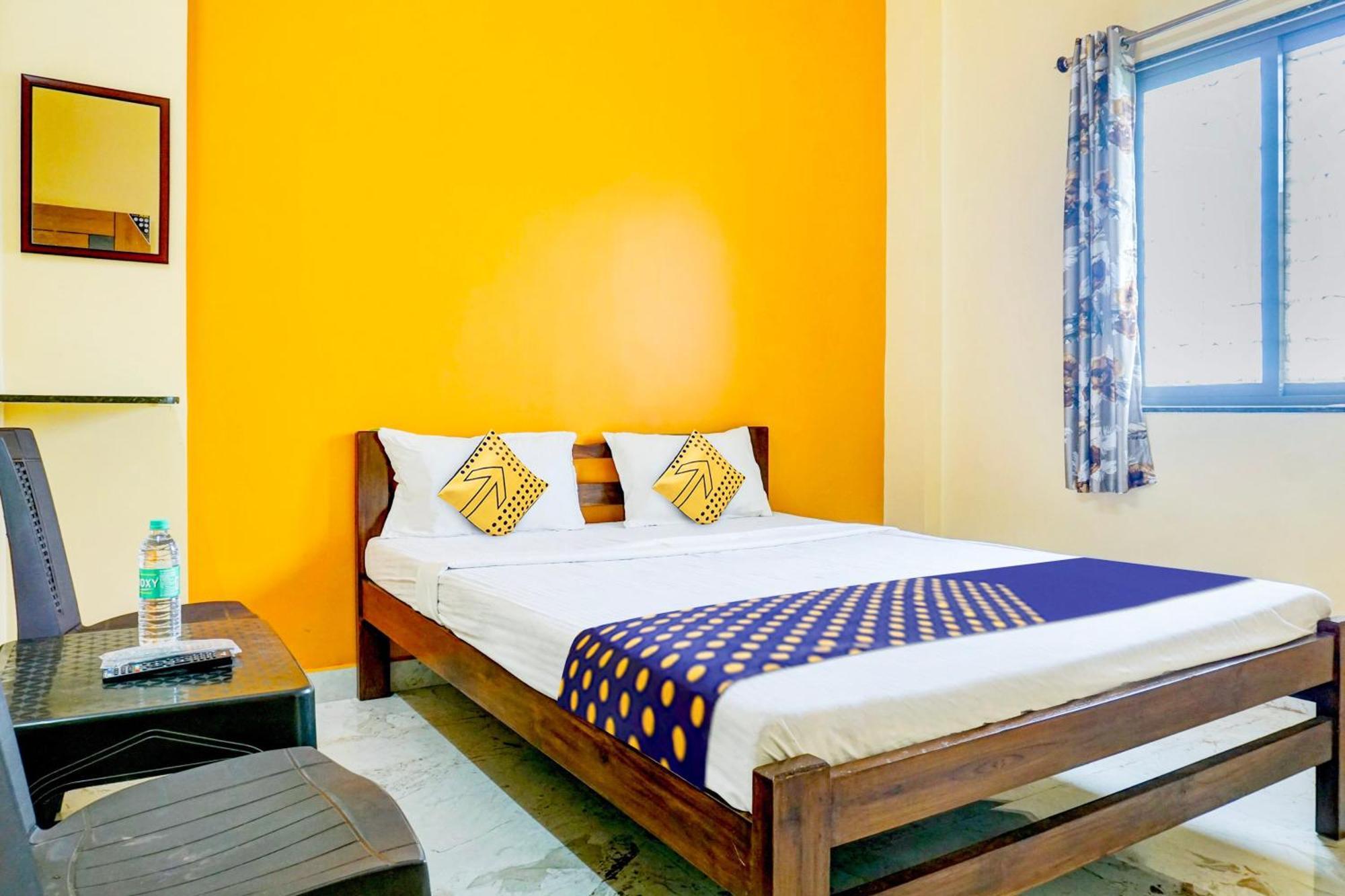 Spot On Hotel Shree Samarth Lodging Kolhapur Buitenkant foto